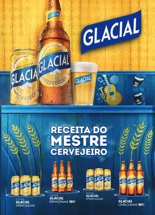 Página do portfólio da Glacial sobre fundo de madeira azul, com a linha de latas, litrão e garrafa de 600 ml